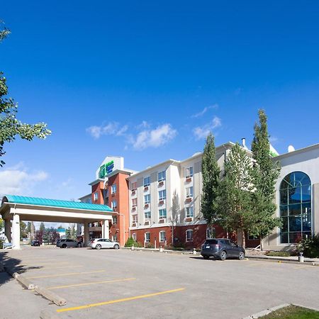 Holiday Inn Express Hotel & Suites Edson By Ihg Eksteriør bilde