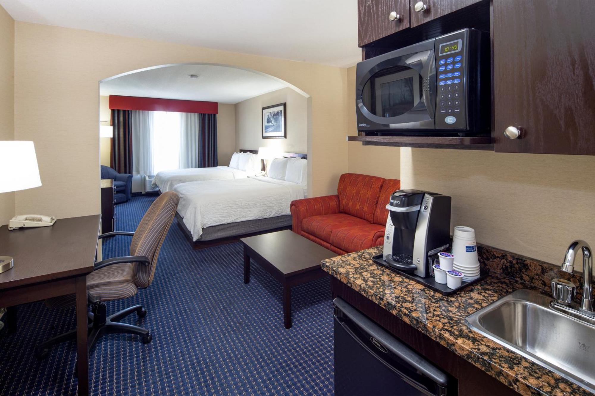 Holiday Inn Express Hotel & Suites Edson By Ihg Eksteriør bilde