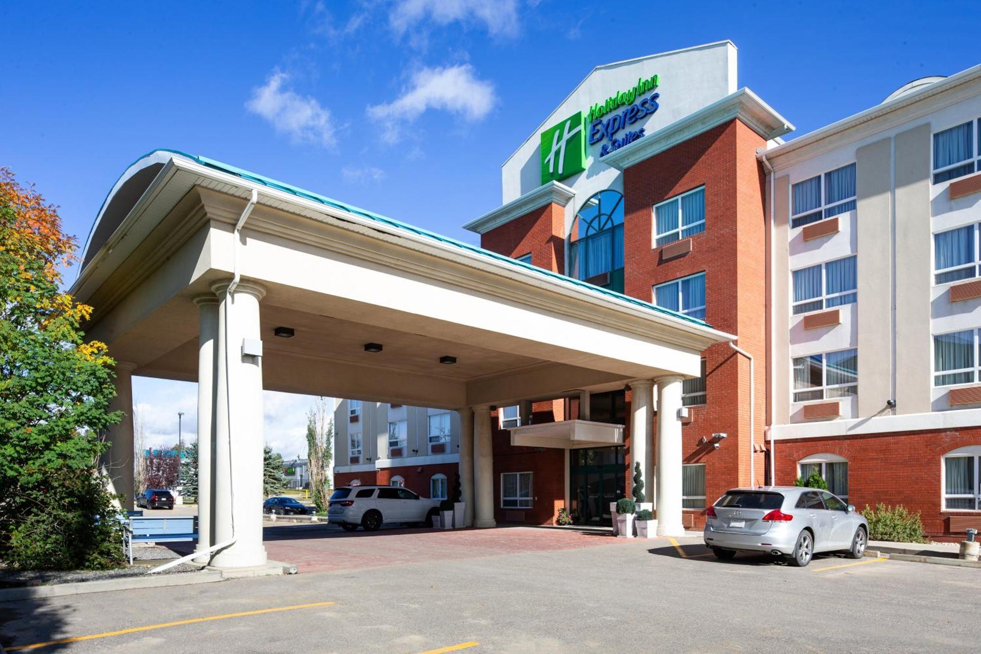 Holiday Inn Express Hotel & Suites Edson By Ihg Eksteriør bilde