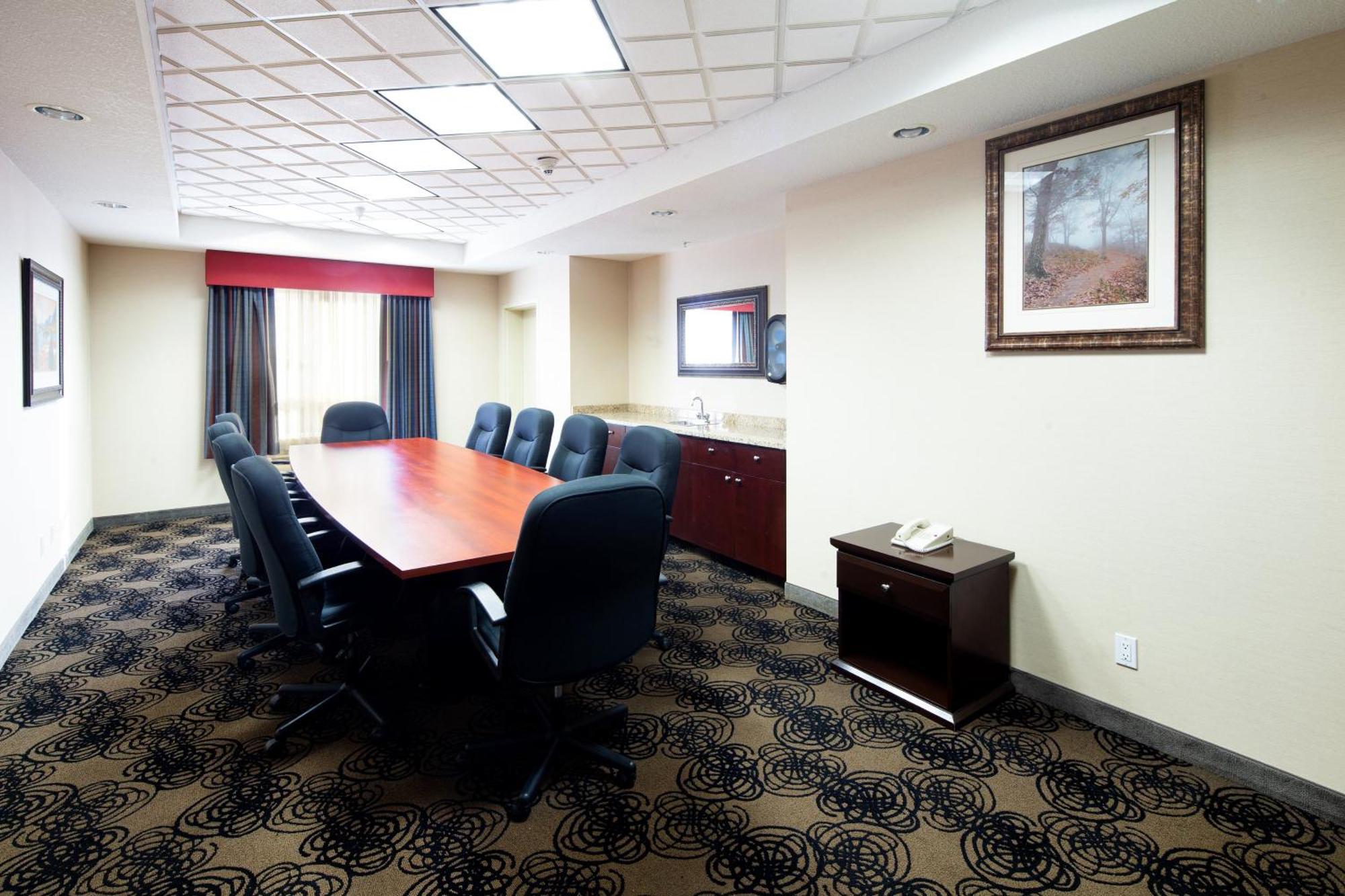 Holiday Inn Express Hotel & Suites Edson By Ihg Eksteriør bilde
