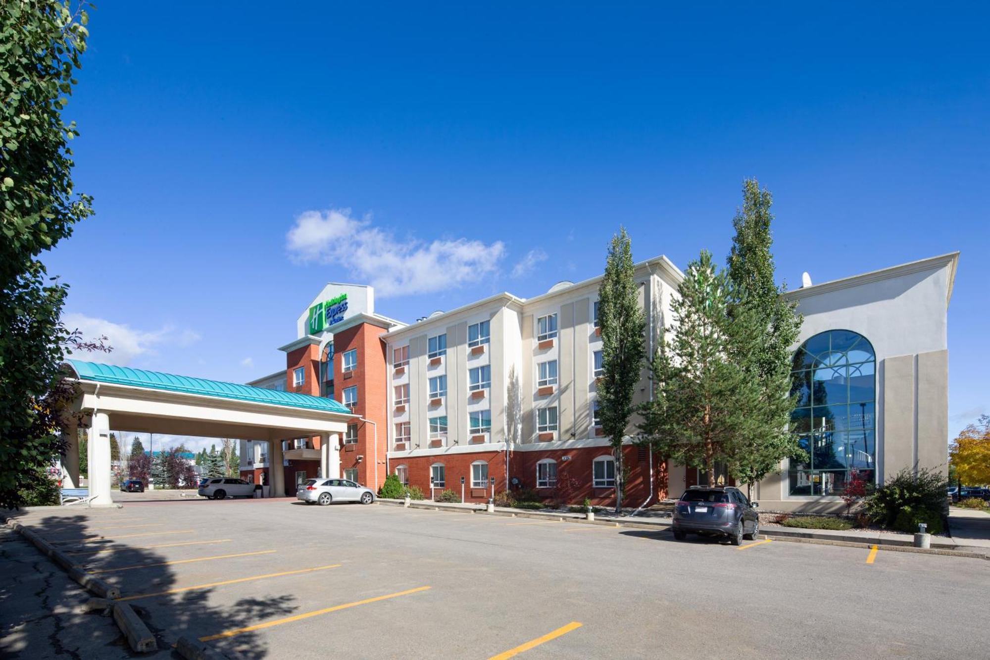 Holiday Inn Express Hotel & Suites Edson By Ihg Eksteriør bilde