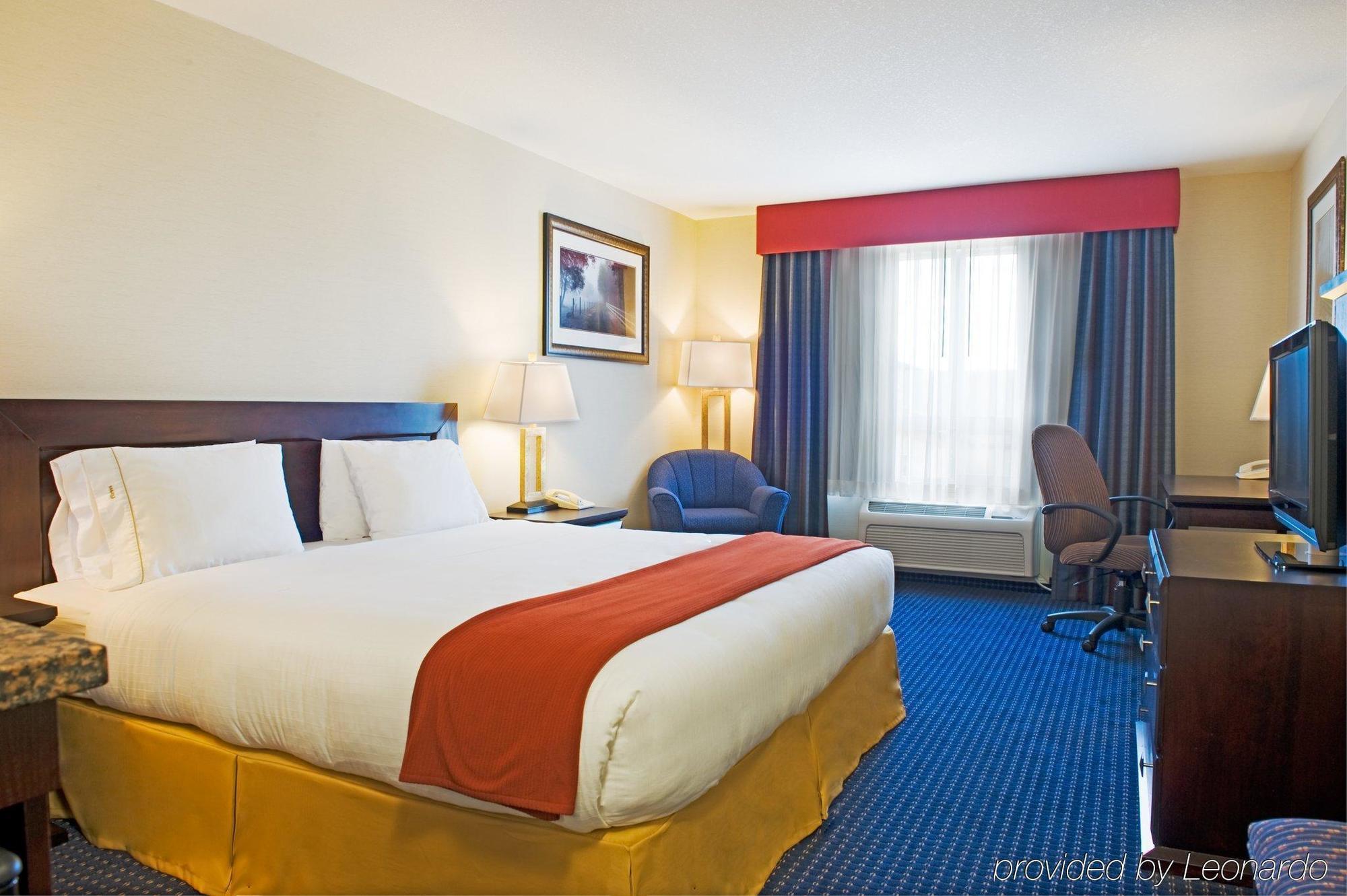 Holiday Inn Express Hotel & Suites Edson By Ihg Eksteriør bilde