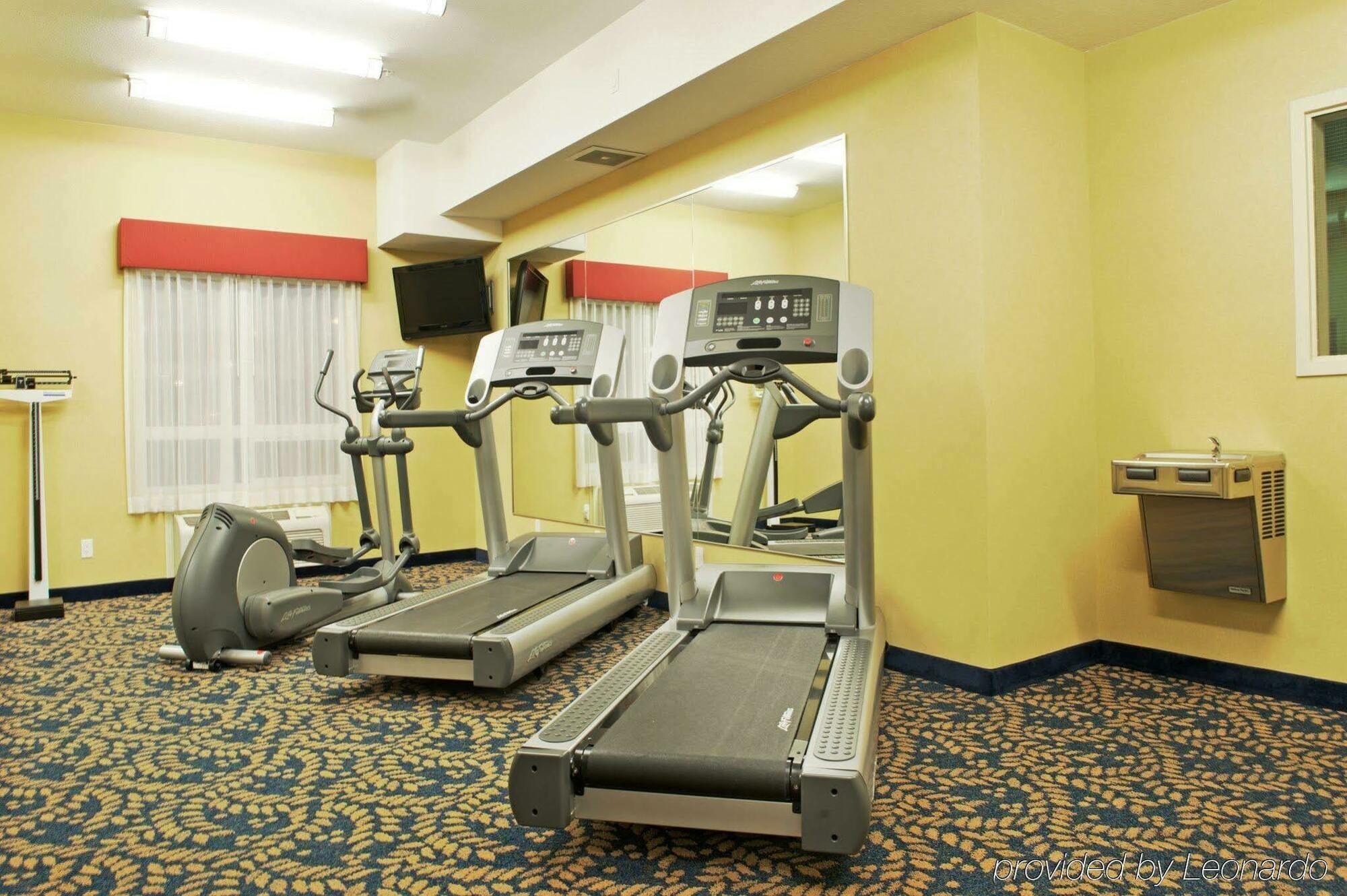 Holiday Inn Express Hotel & Suites Edson By Ihg Eksteriør bilde